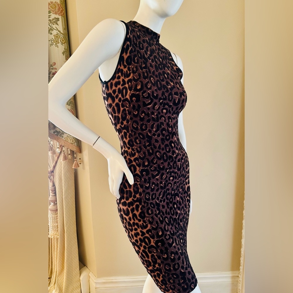 Milly
Animal print, Textured Cheetah Sleeveless Fitted Dress Size S